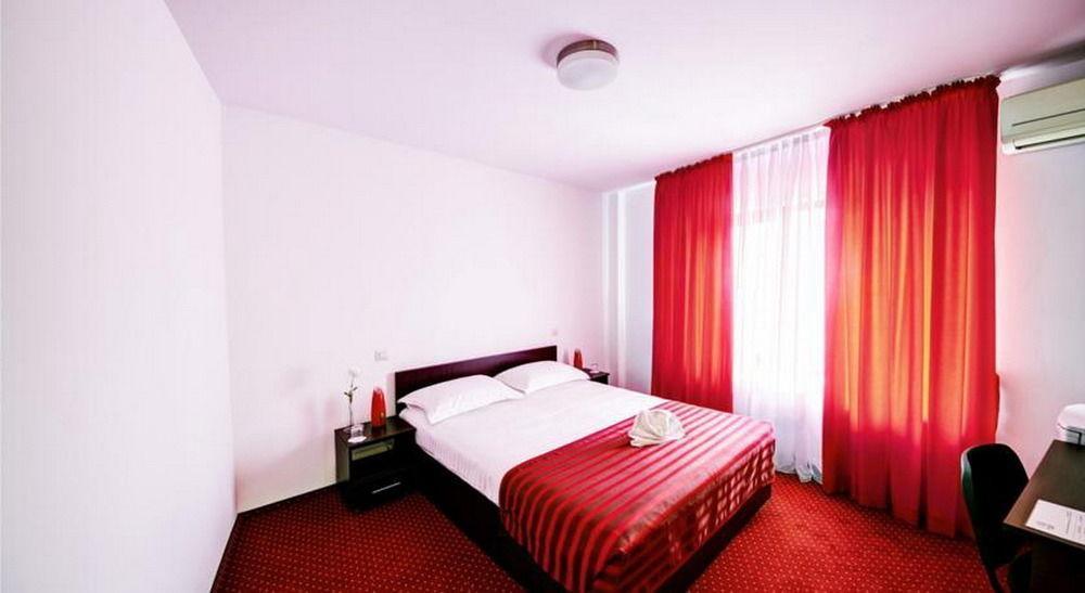 Hotel Pascu Bucarest Esterno foto